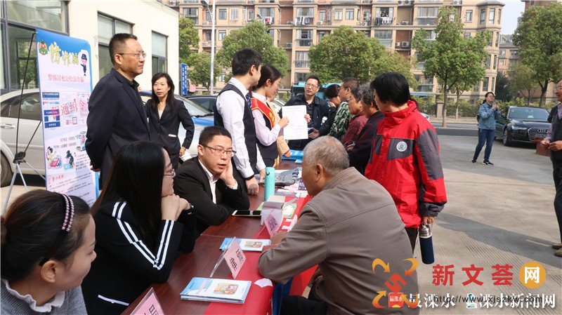 秦淮路社区举办共建单位签约仪式 (1).jpg 秦淮路社区举办共建单位签约仪式 (1).jpg