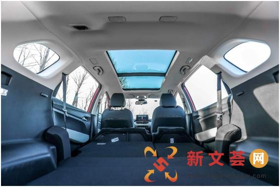 换挡顺滑动力足 试驾2019款宝骏530