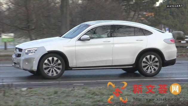 奔驰GLC Coupe谍照曝光 前脸造型微调/中控屏尺寸加大