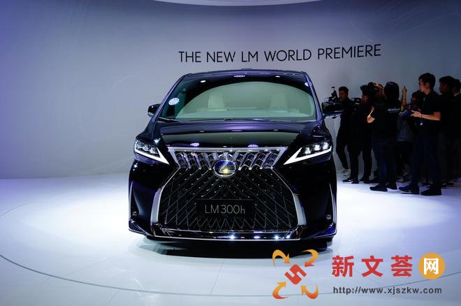 2019上海车展:雷克萨斯LM全球首发