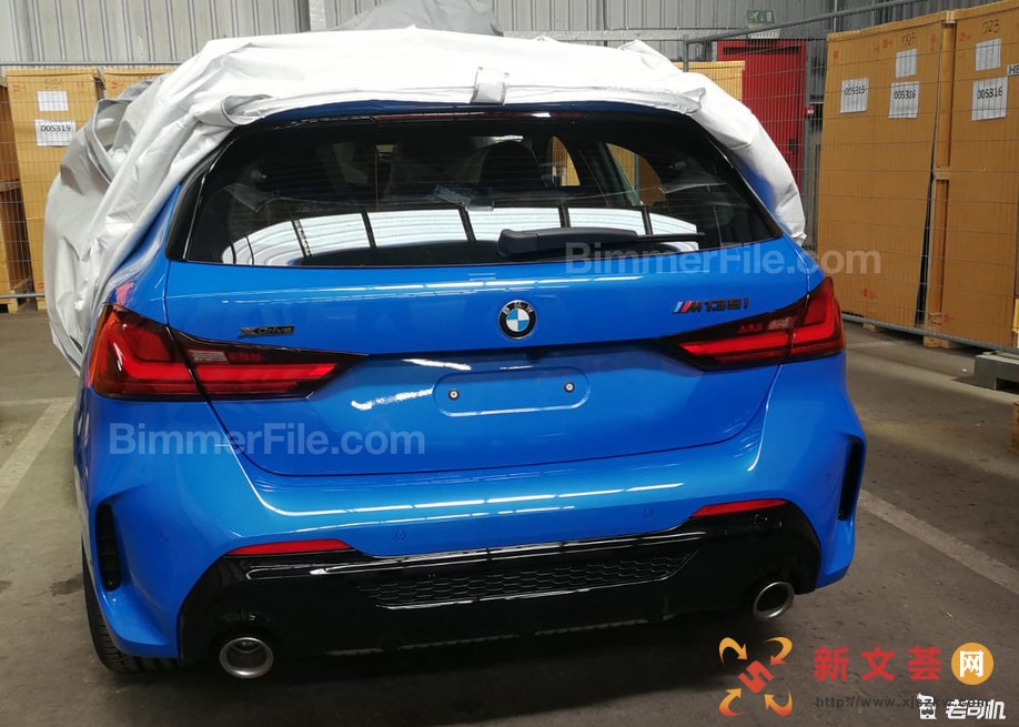 延续最新一代设计风格 全新宝马1系完整内饰曝光