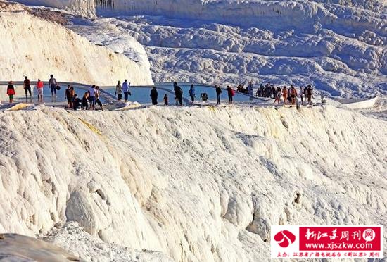 土耳其棉花堡,那温情坚硬的白色梦幻