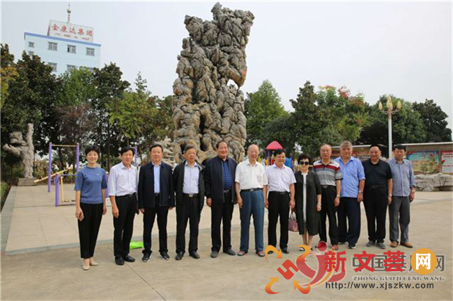 淮安市关工委主任刘学东一行来盱调研学江阴学姜滢活动情况