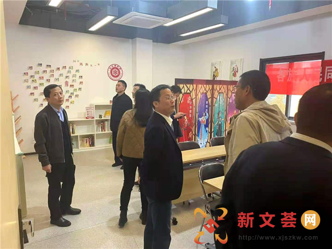 市民宗局检查验收组来南京六合龙池街道四柳社区验收“红石榴家园”