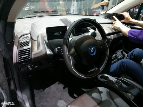 i3