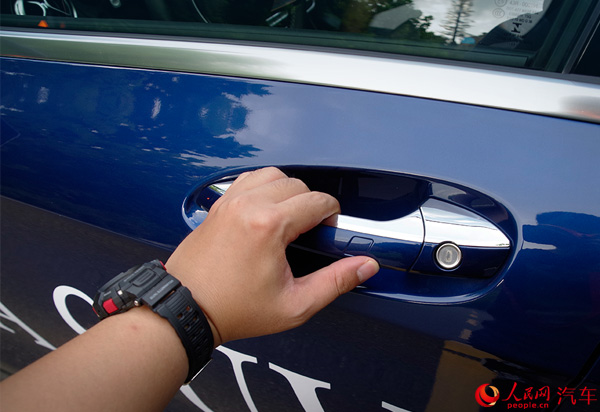 һ֡ʵ塱Լ÷˹-¿GLASUV