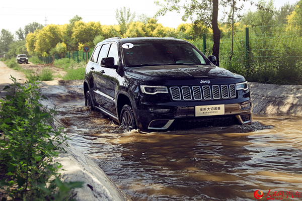 רҵͬ٭ԼJeepŵTrailhawk