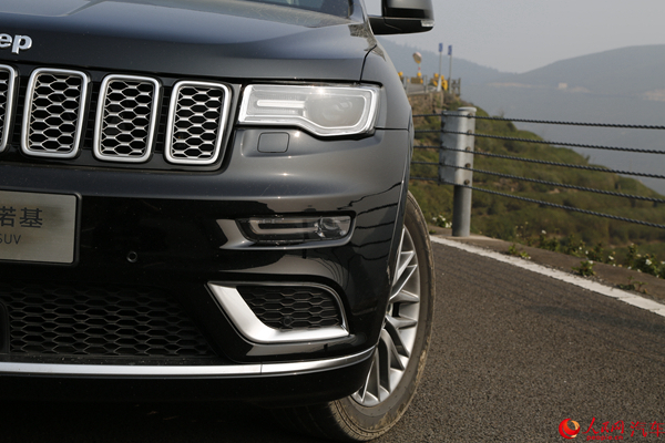 רҵͬ٭ԼJeepŵTrailhawk